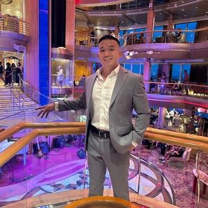 Meet your Posher, Howard